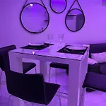 B&W Port Nature Luxe - Coursive - Vue Port - Chambre Separee - Village Naturiste *