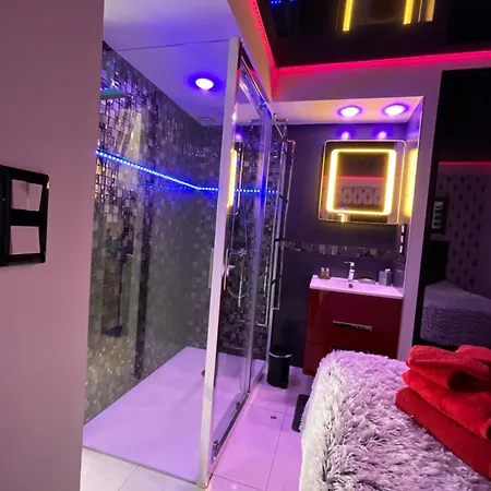 B&W Port Nature Luxe - Coursive - Vue Port - Chambre Separee - Village Naturiste 아파트 *
