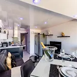 B&W Port Nature Luxe - Coursive - Vue Port - Chambre Separee - Village Naturiste * Agde