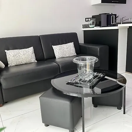 Apartment B&W Port Nature Luxe - Coursive - Vue Port - Chambre Separee - Village Naturiste